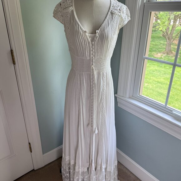 SPELL WILD BELLE DRESS  - SIZE SMALL - Picture 2 of 3